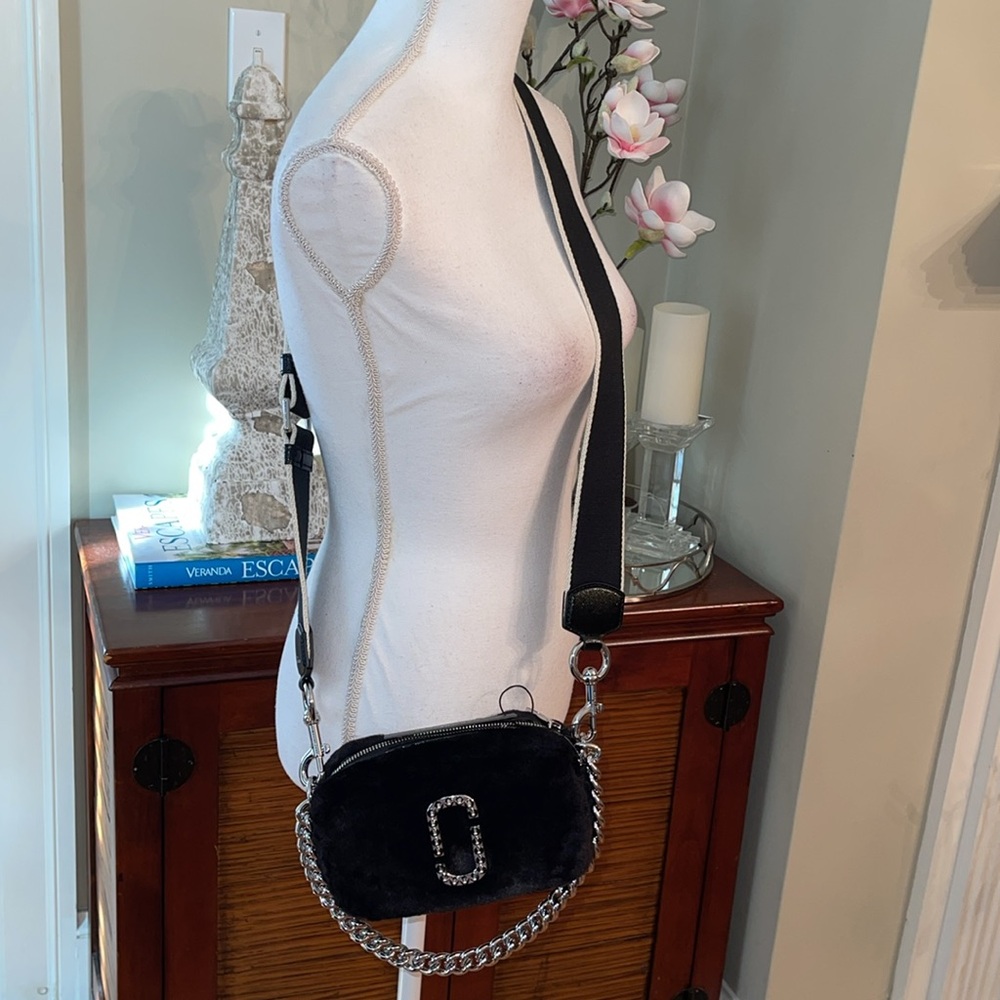 Marc Jacobs The Push Snapshot Crossbody - Picture 4 of 8